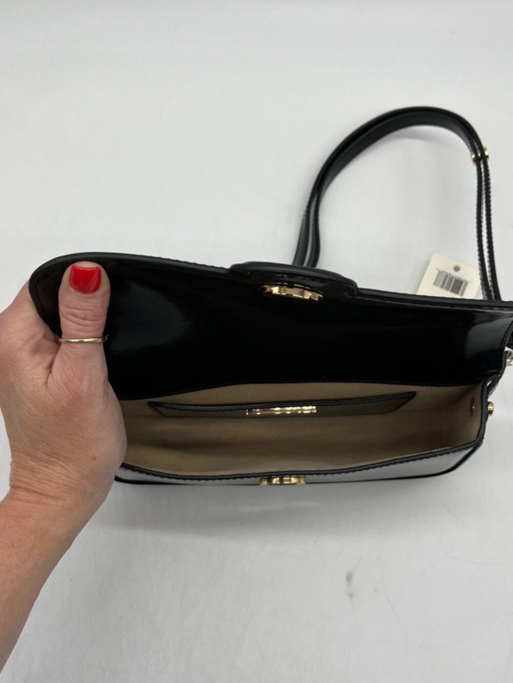 Tory Burch Black Leather Robinson Spazzolato East/Weat Shoulder Bag - Picture 10 of 10